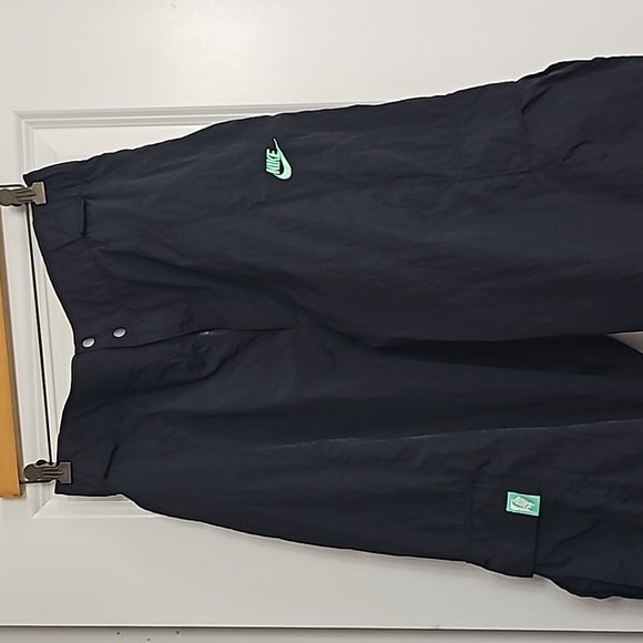 Track pants - Picture 5 of 12